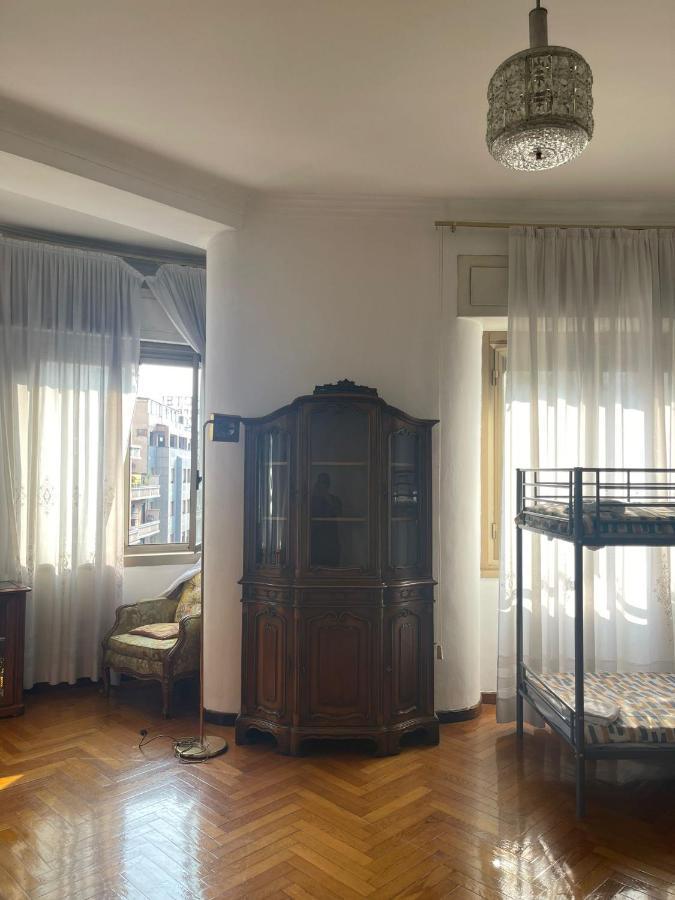 Hostel Corner 32 Milano Exteriör bild